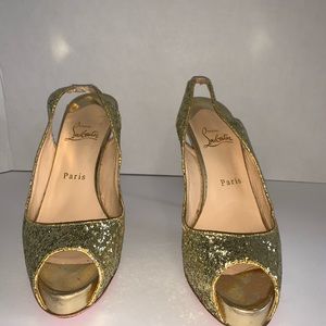 38.5 gold glitter Louboutin heels